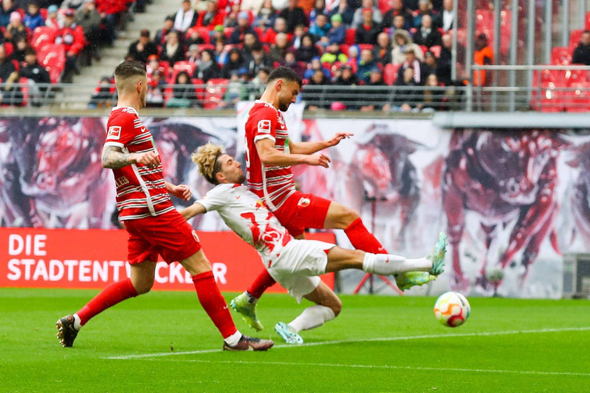 九游娱乐 -巴黎圣日耳曼发布备战花絮，窗口期状态回暖，法国杯任务艰巨，心理建设被强调(巴黎圣日耳曼比赛回放)