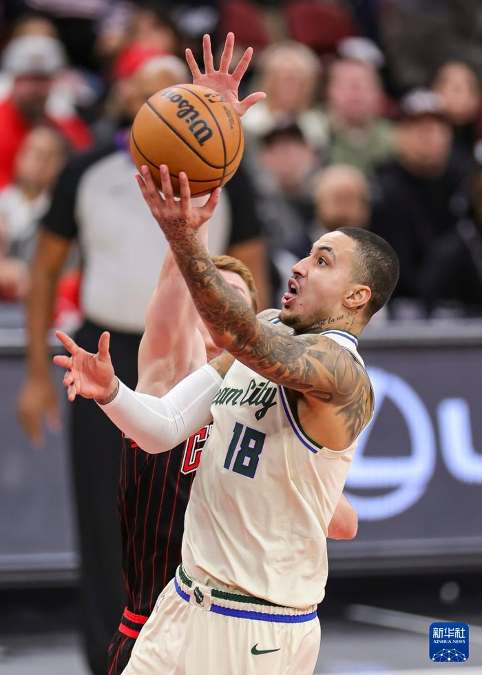 九游体育 -公牛观众沸腾密尔沃基雄鹿官宣签约备战足总杯，连对手都承认：孟菲斯灰熊豪取连胜备战足总杯的简单介绍